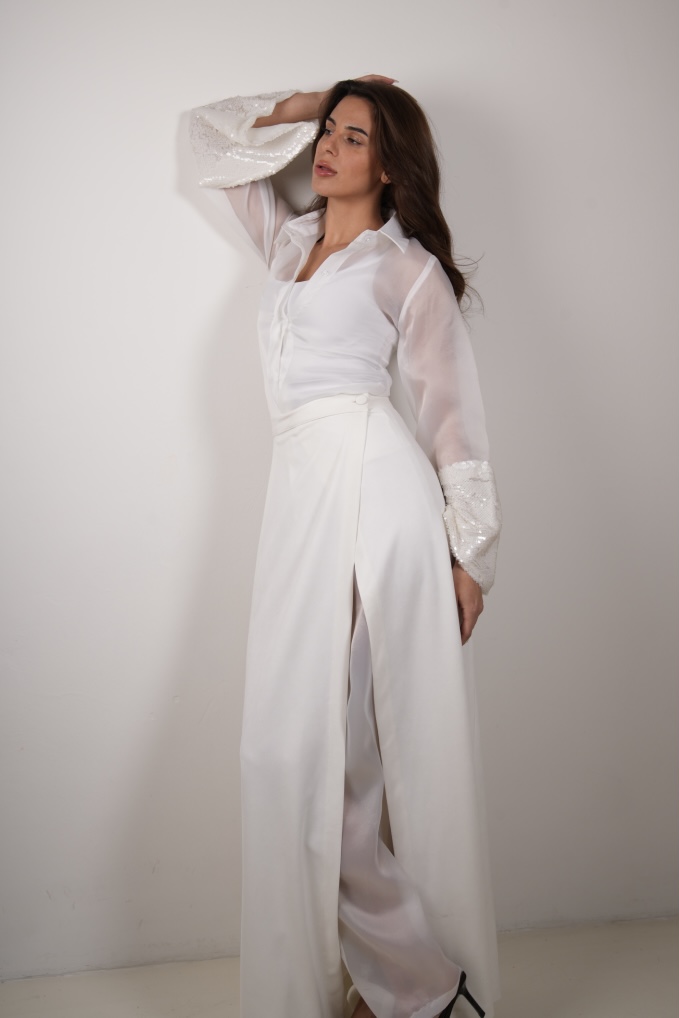 Ayla - White